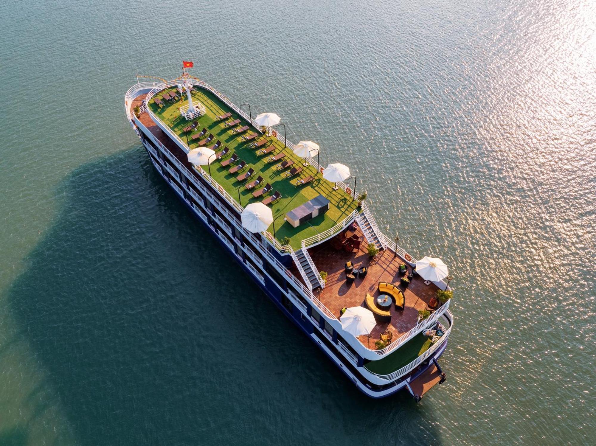 Готель Halong Dragon Bay Cruise Халонг Екстер'єр фото
