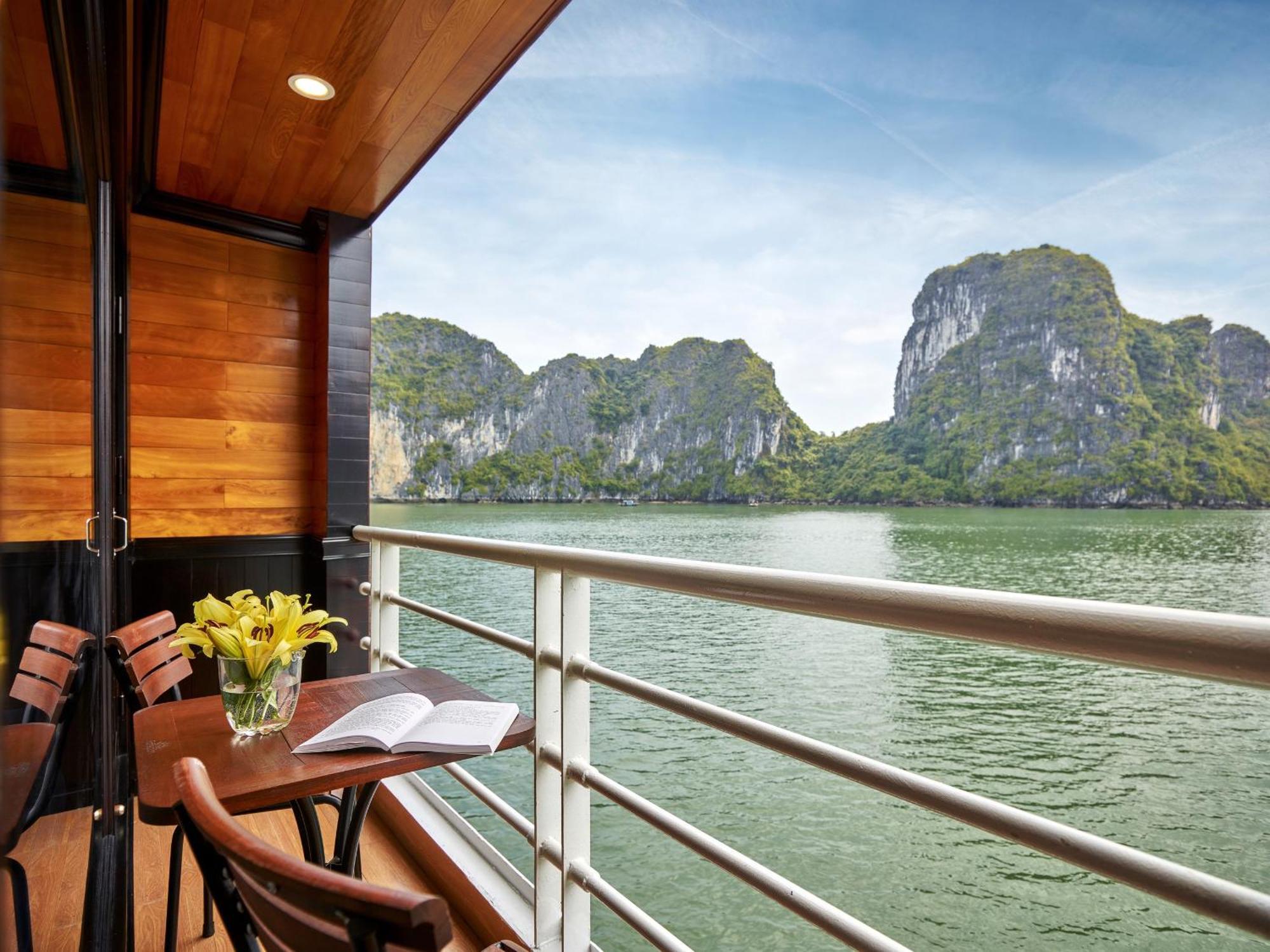 Готель Halong Dragon Bay Cruise Халонг Екстер'єр фото