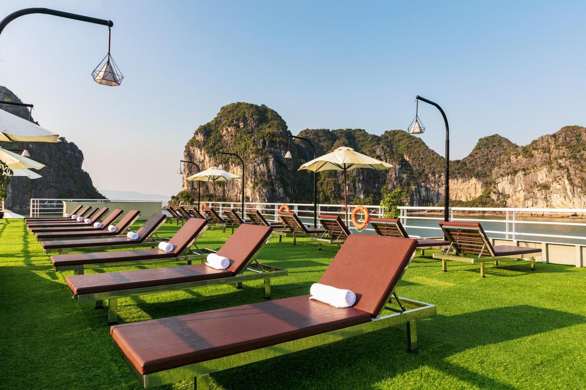 Готель Halong Dragon Bay Cruise Халонг Екстер'єр фото