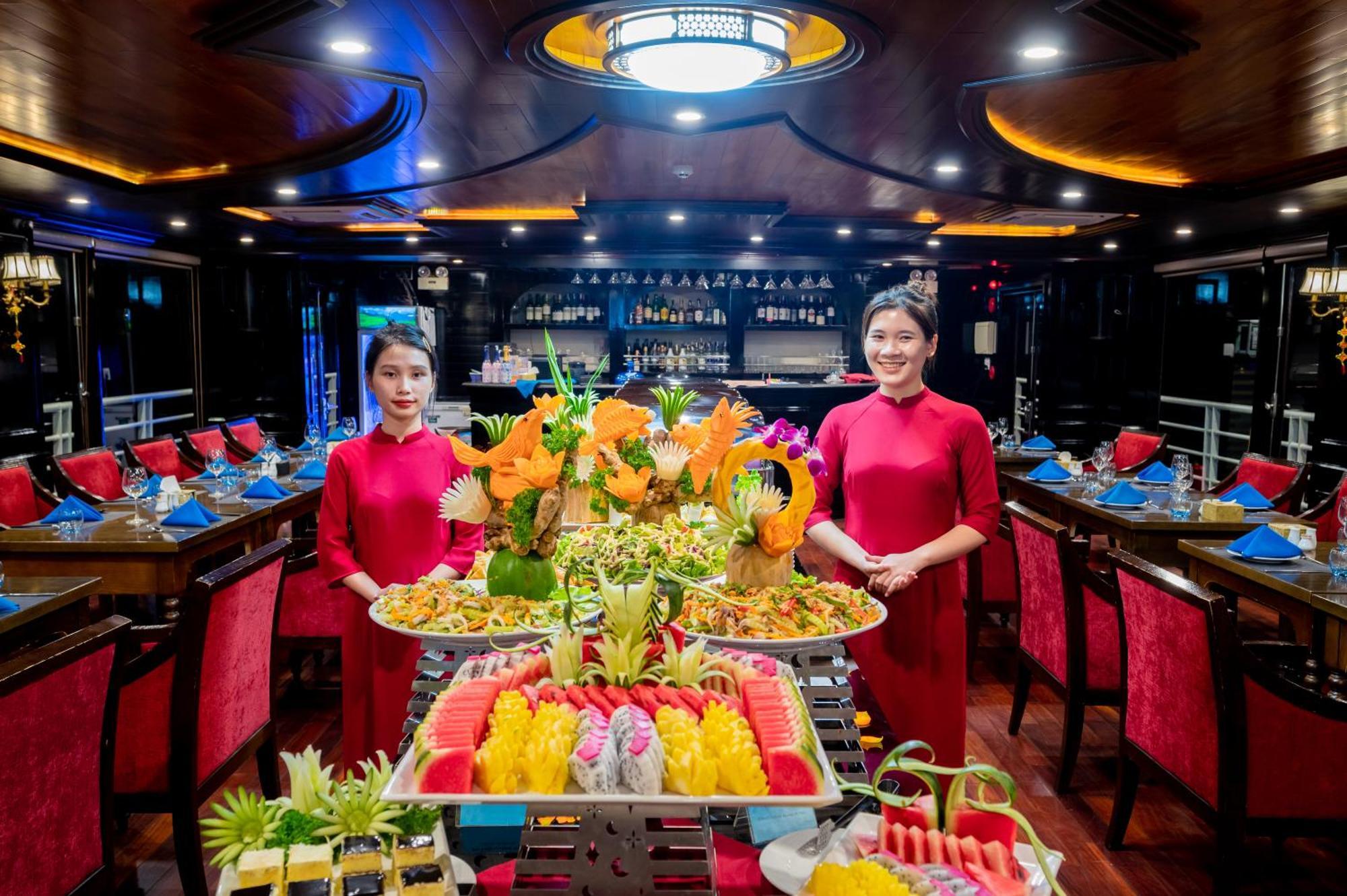 Готель Halong Dragon Bay Cruise Халонг Екстер'єр фото