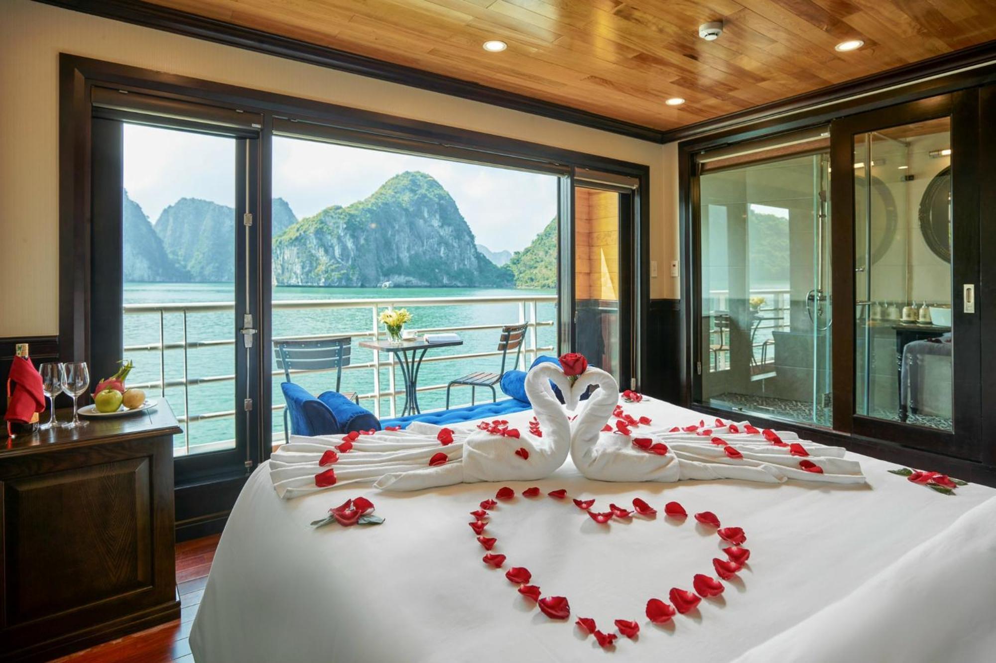 Готель Halong Dragon Bay Cruise Халонг Екстер'єр фото