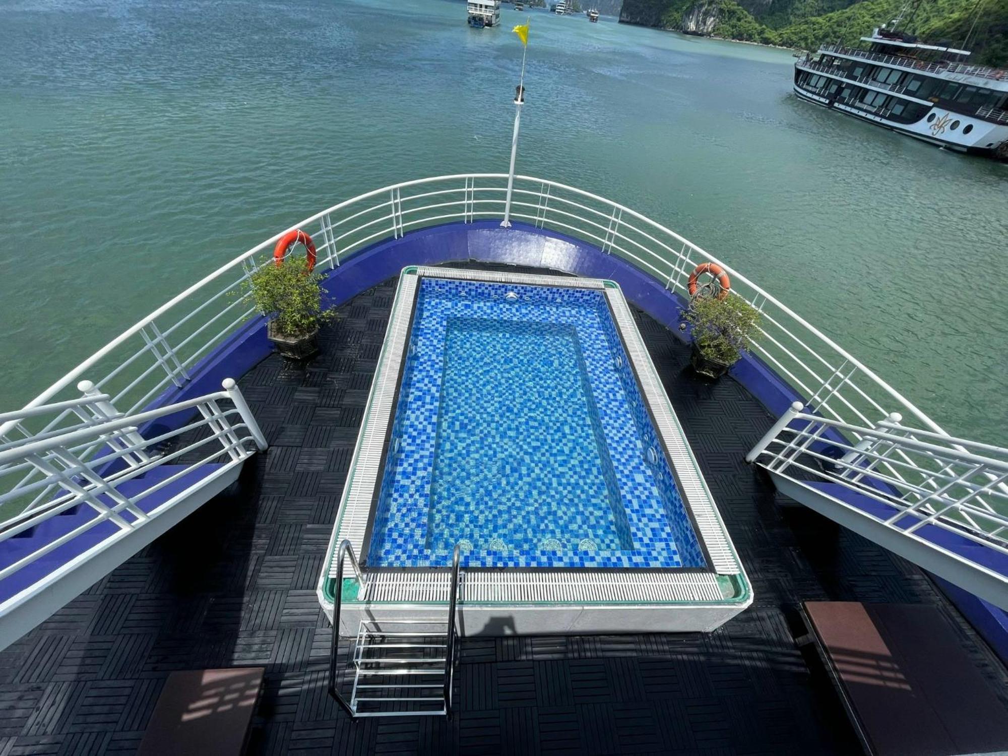 Готель Halong Dragon Bay Cruise Халонг Екстер'єр фото